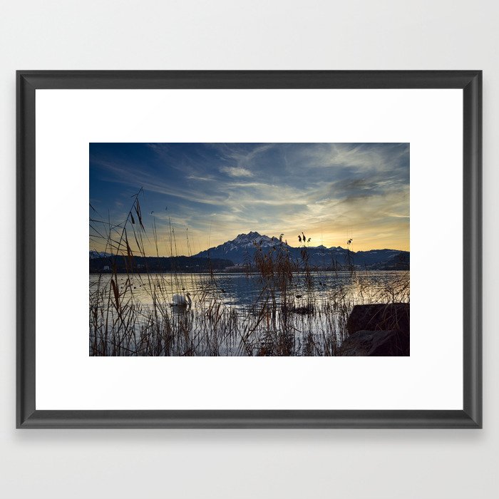 pilatus_eingerahmt_society6